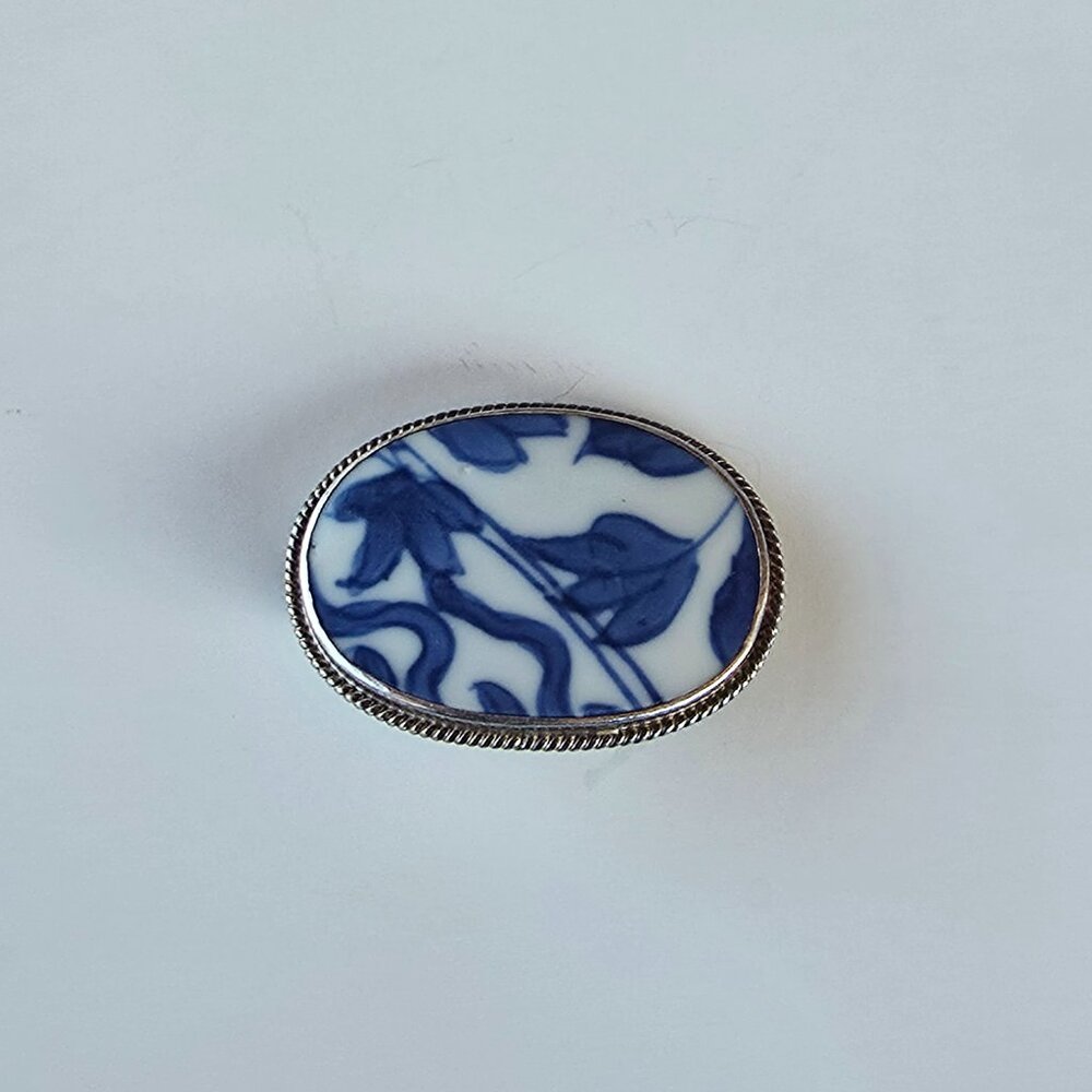 Vintage Antique Blue & White Sterling Silver 925 Oval Ceramic Porcelain Brooch